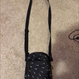 Nike Black Crossbody Bag with Adjustable Strap and Geometric Pattern